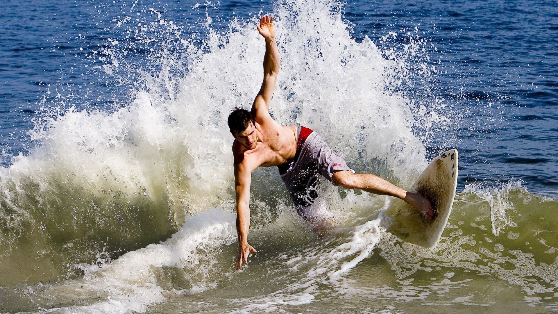 JIU YOU GAME-澳大利亚橄榄球赛事吸引大批投资，成为国际橄榄球新阵地，澳大利亚英式橄榄球联赛